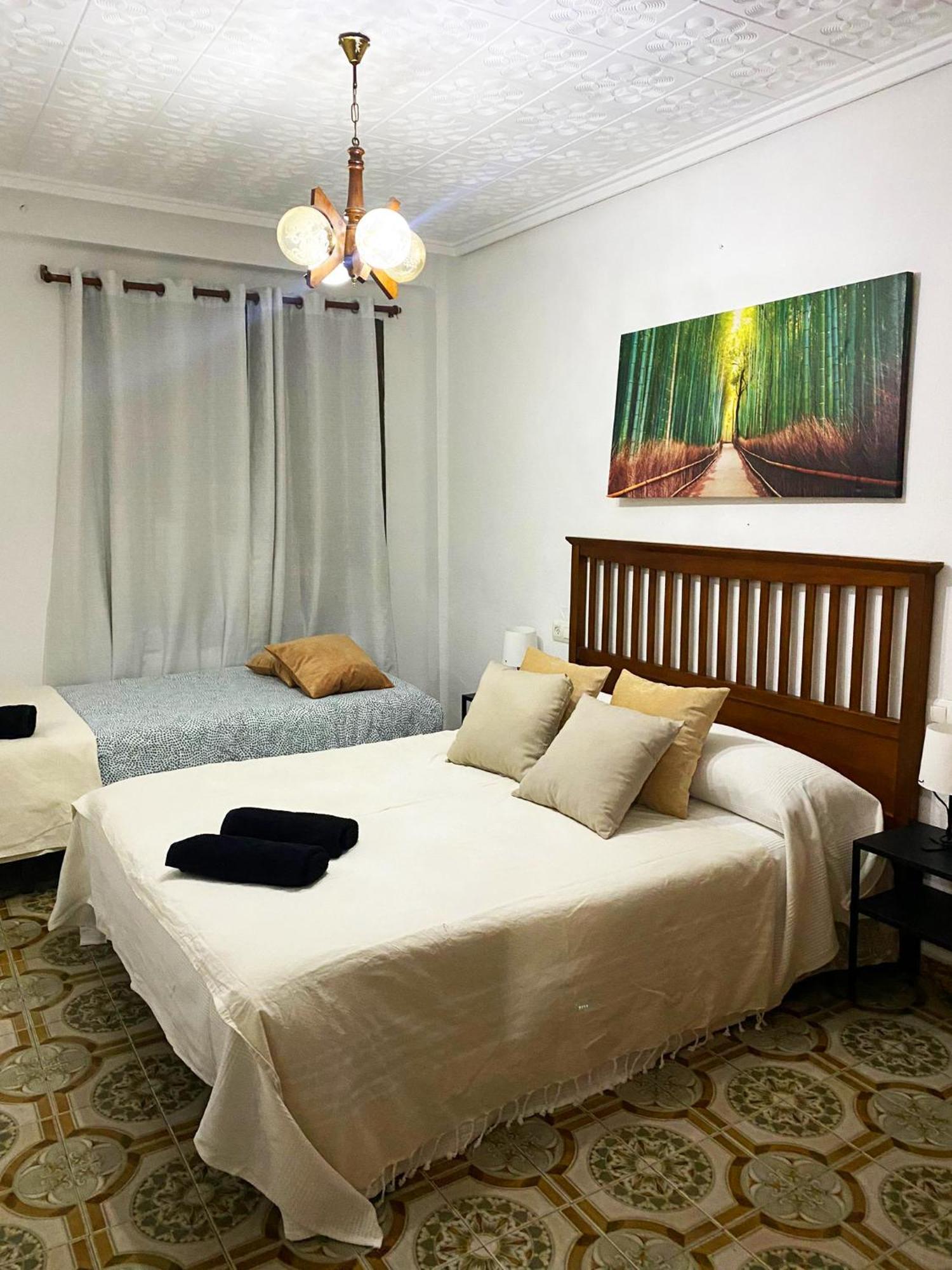 Valencia Well Located Shared Apartment Экстерьер фото